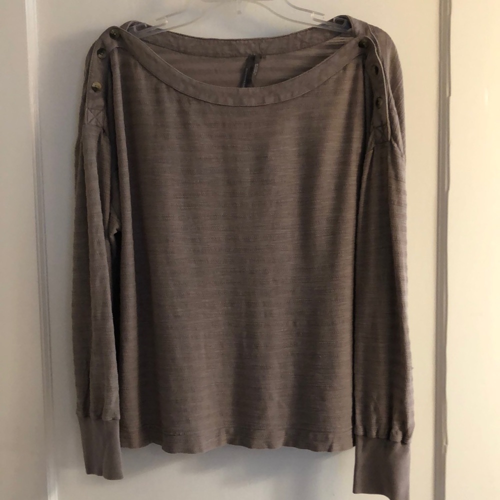 Anthropologie Long sleeve pull over top